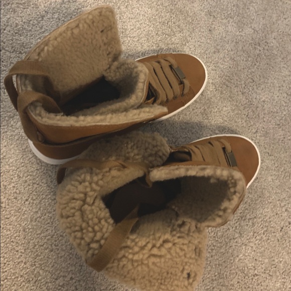 (NWOT) UGGS- Chestnut Sneaker Boot - Picture 4 of 6